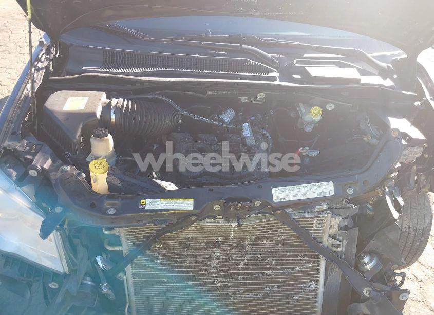 Photo 10 of 2012 Chrysler Town & COUNTRY TOURING-L (VIN 2C4RC1CG5CR174881)