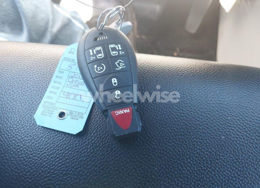 Photo 11 of 2012 Chrysler Town & COUNTRY TOURING-L (VIN 2C4RC1CG5CR174881)