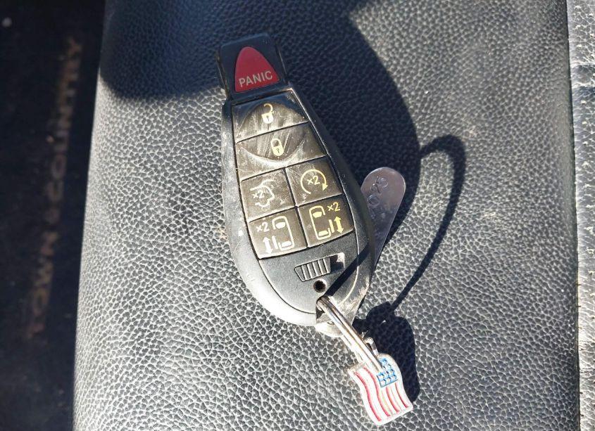 Photo 11 of 2012 Chrysler Town & COUNTRY TOURING-L (VIN 2C4RC1CG5CR233119)