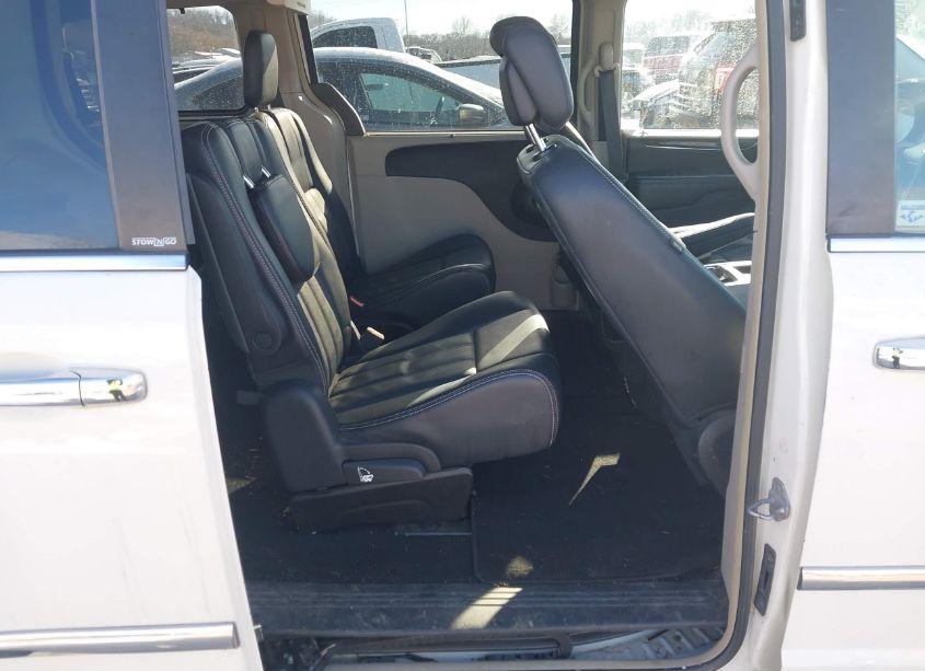 Photo 8 of 2012 Chrysler Town & COUNTRY TOURING-L (VIN 2C4RC1CG5CR233119)