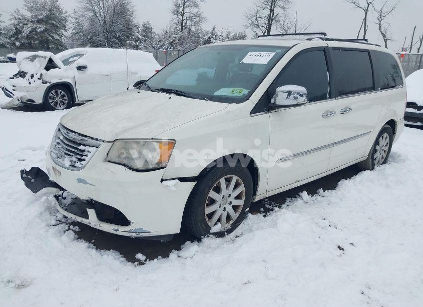 Photo 2 of 2012 Chrysler Town & COUNTRY TOURING-L (VIN 2C4RC1CG5CR245240)