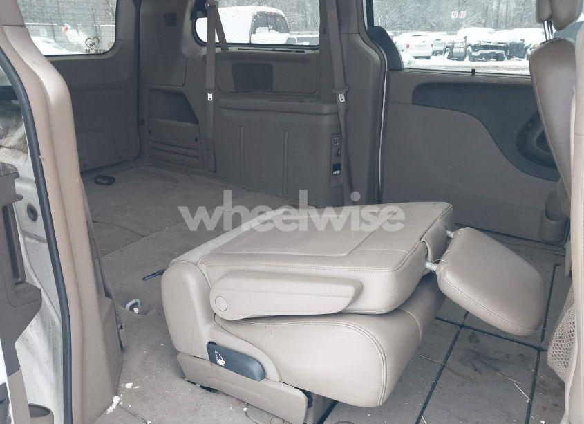 Photo 8 of 2012 Chrysler Town & COUNTRY TOURING-L (VIN 2C4RC1CG5CR245240)