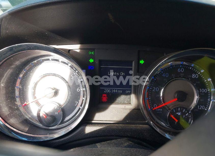 Photo 7 of 2012 Chrysler Town & COUNTRY TOURING-L (VIN 2C4RC1CG5CR338596)