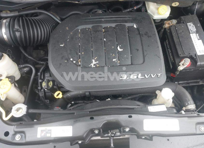 Photo 10 of 2013 Chrysler Town & COUNTRY TOURING-L (VIN 2C4RC1CG5DR535396)