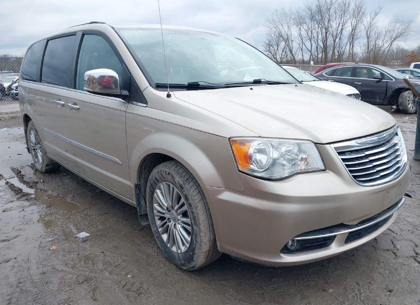 2013 Chrysler Town & COUNTRY TOURING-L (VIN 2C4RC1CG5DR536239) main photo