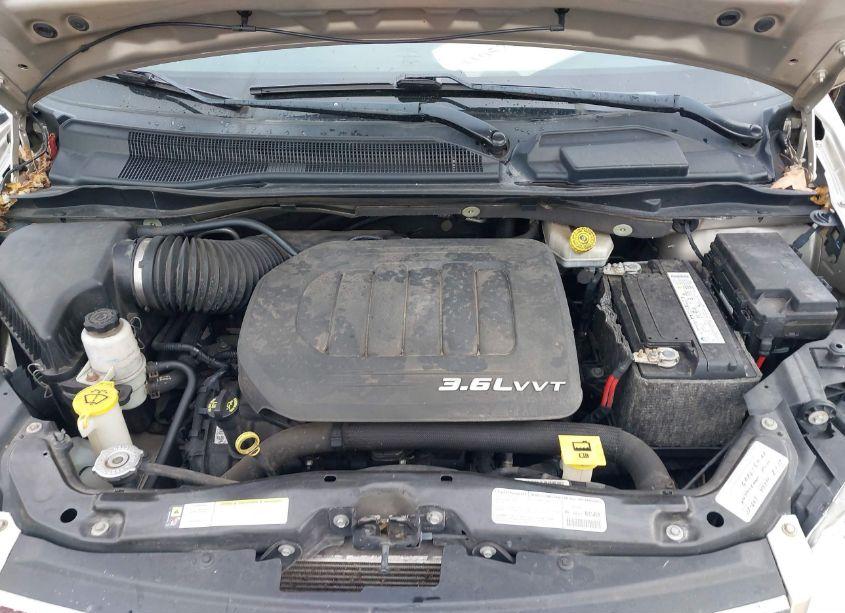 Photo 10 of 2013 Chrysler Town & COUNTRY TOURING-L (VIN 2C4RC1CG5DR536239)