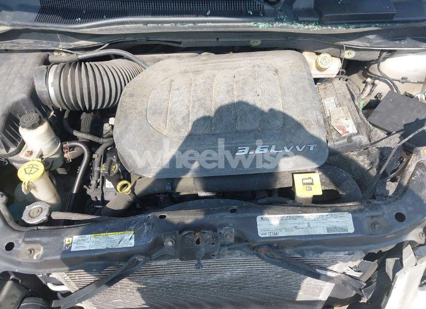 Photo 10 of 2013 Chrysler Town & COUNTRY TOURING-L (VIN 2C4RC1CG5DR684309)