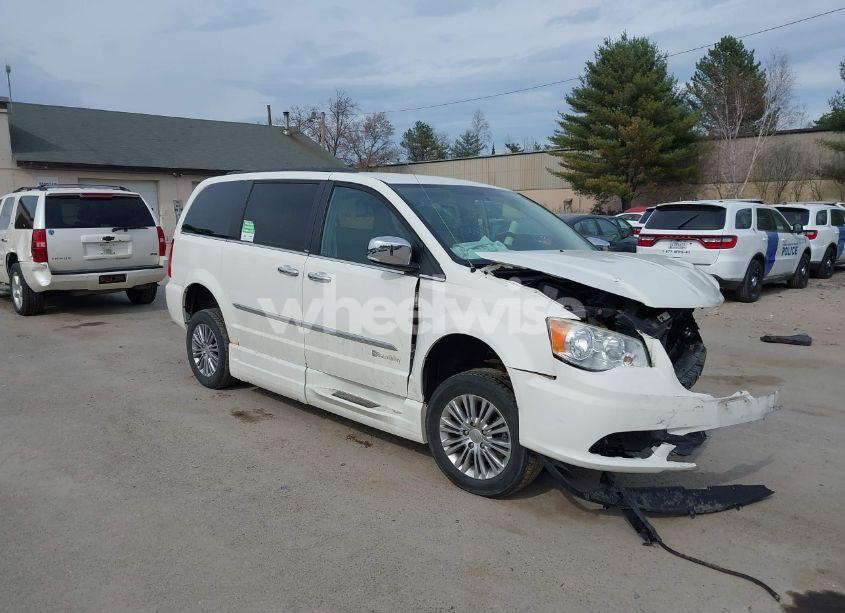 2013 Chrysler Town & COUNTRY TOURING-L (VIN 2C4RC1CG5DR711069) main photo