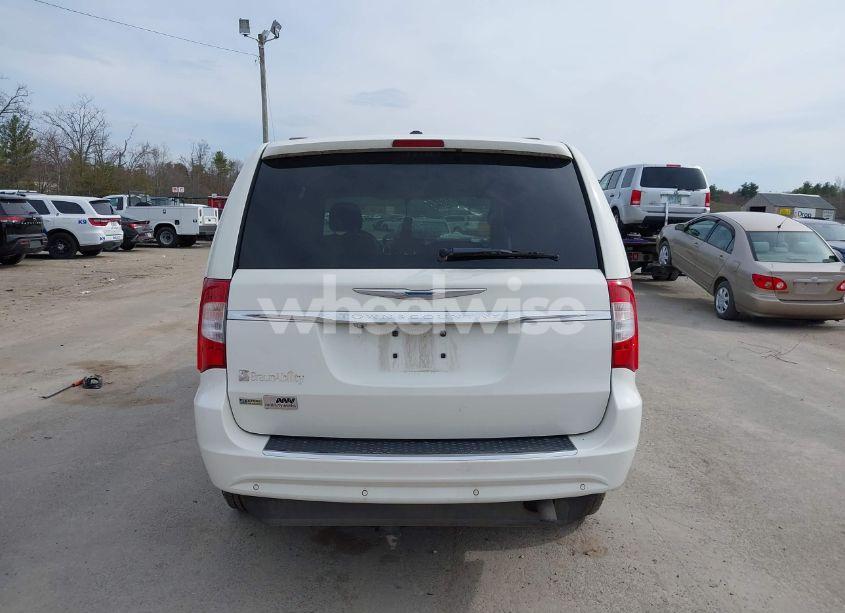 Photo 16 of 2013 Chrysler Town & COUNTRY TOURING-L (VIN 2C4RC1CG5DR711069)
