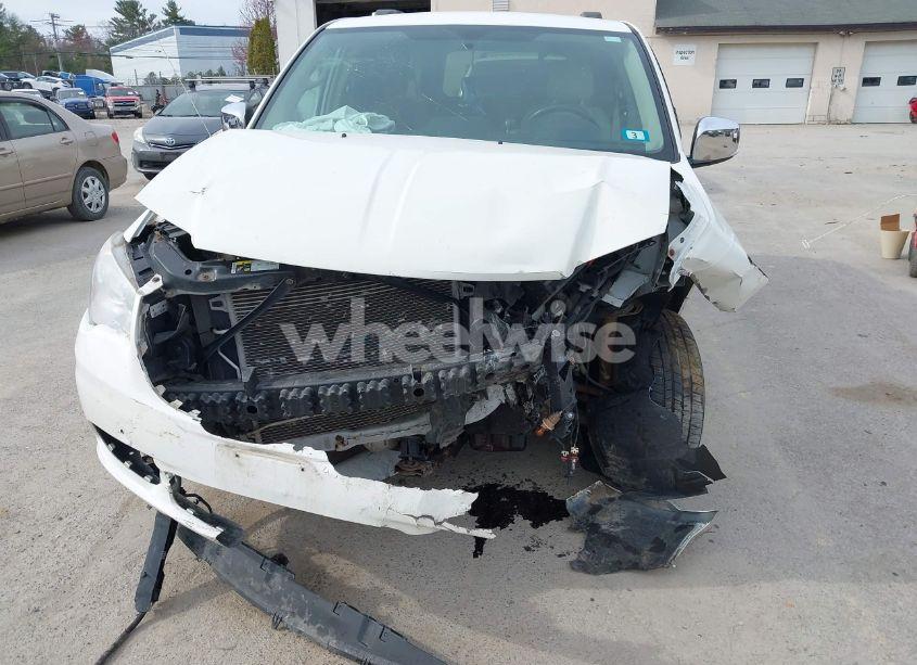 Photo 6 of 2013 Chrysler Town & COUNTRY TOURING-L (VIN 2C4RC1CG5DR711069)