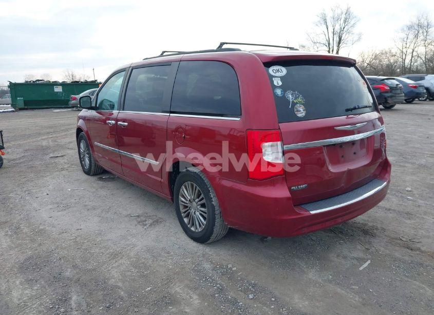 Photo 3 of 2014 Chrysler Town & COUNTRY TOURING-L (VIN 2C4RC1CG5ER138420)