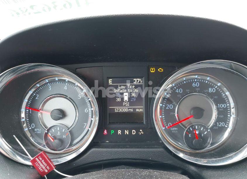 Photo 7 of 2014 Chrysler Town & COUNTRY TOURING-L (VIN 2C4RC1CG5ER138420)