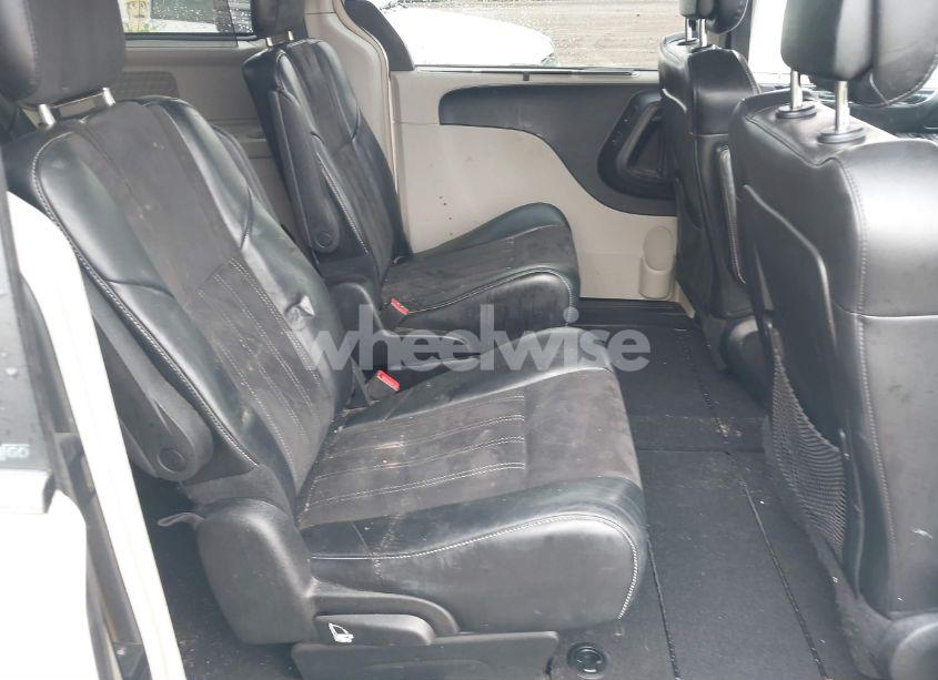 Photo 8 of 2014 Chrysler Town & COUNTRY TOURING-L 30TH ANNIVERSARY (VIN 2C4RC1CG5ER251896)