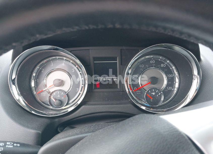 Photo 7 of 2014 Chrysler Town & COUNTRY TOURING-L (VIN 2C4RC1CG5ER257018)