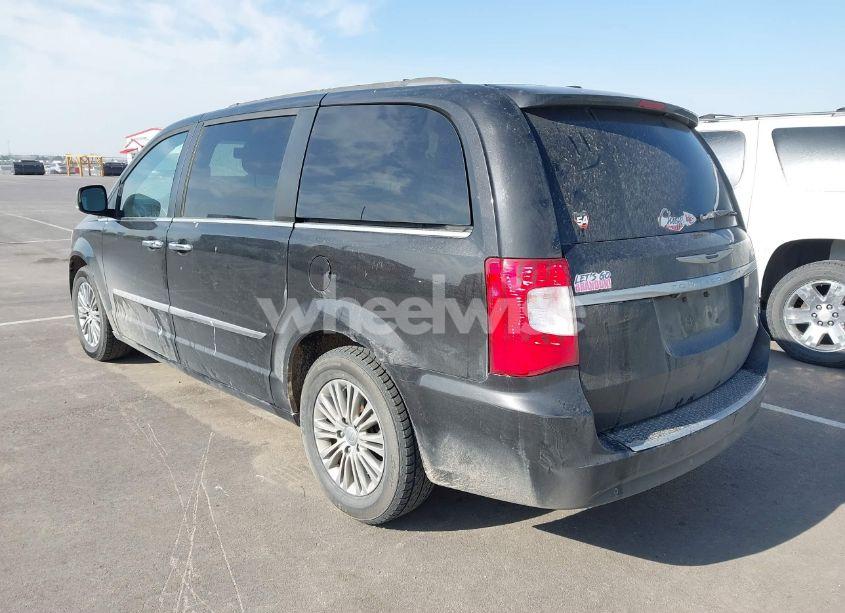 Photo 3 of 2014 Chrysler Town & COUNTRY TOURING-L (VIN 2C4RC1CG5ER368216)