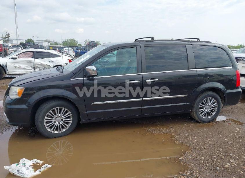 Photo 14 of 2014 Chrysler Town & COUNTRY TOURING-L (VIN 2C4RC1CG5ER378194)