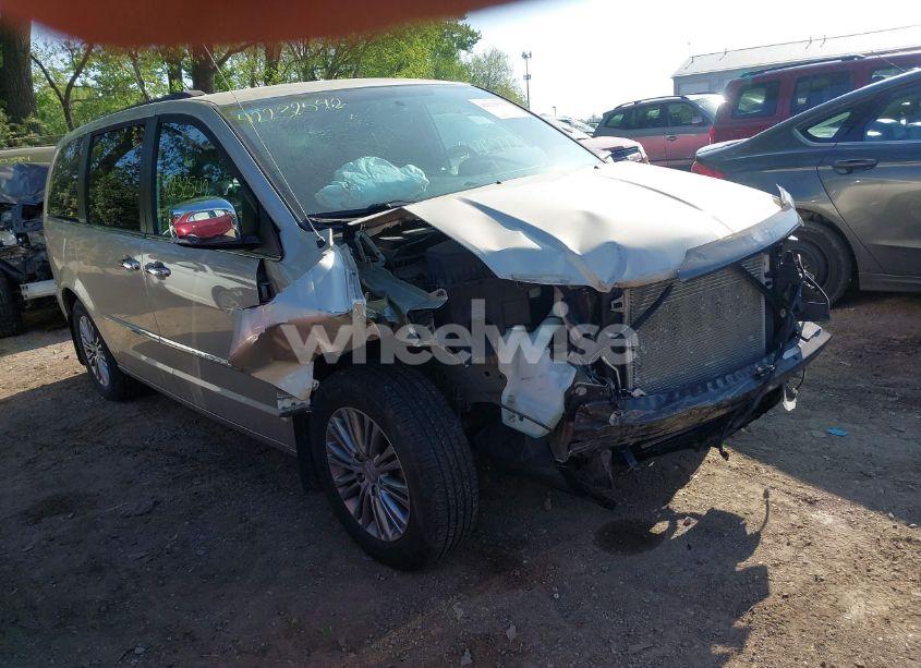 Photo 6 of 2014 Chrysler Town & COUNTRY TOURING-L (VIN 2C4RC1CG5ER464668)