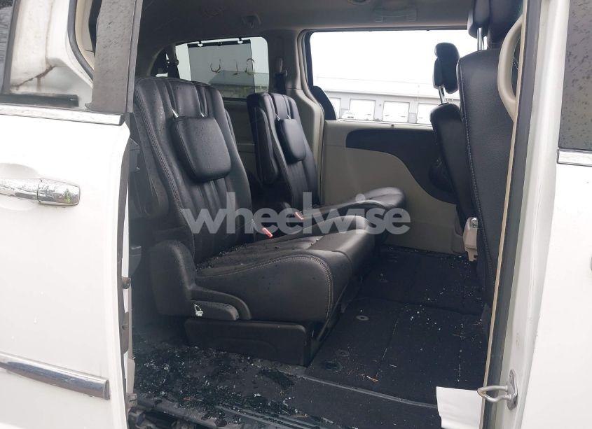 Photo 8 of 2015 Chrysler Town & COUNTRY TOURING-L (VIN 2C4RC1CG5FR655959)