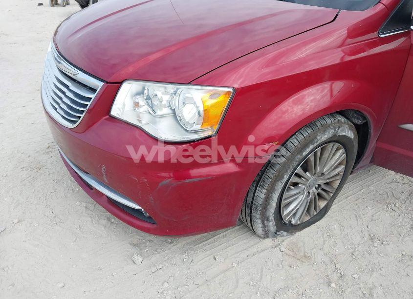 Photo 6 of 2015 Chrysler Town & COUNTRY TOURING-L (VIN 2C4RC1CG5FR727484)