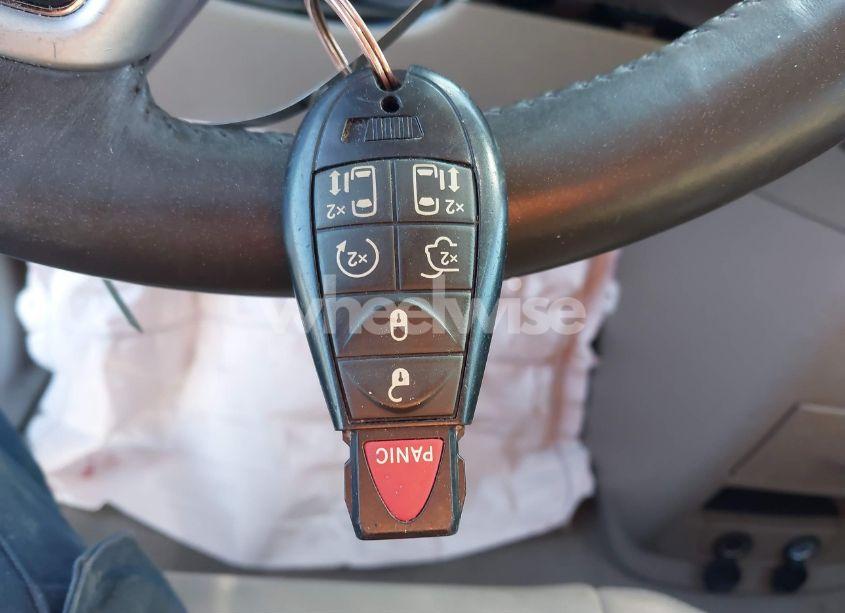 Photo 11 of 2015 Chrysler Town & COUNTRY TOURING-L (VIN 2C4RC1CG5FR728019)