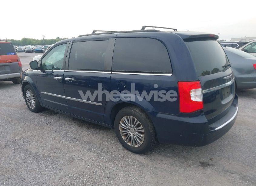 Photo 3 of 2016 Chrysler Town & COUNTRY TOURING-L ANNIVERSARY EDITION (VIN 2C4RC1CG5GR188401)