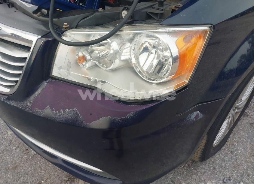 Photo 6 of 2016 Chrysler Town & COUNTRY TOURING-L ANNIVERSARY EDITION (VIN 2C4RC1CG5GR188401)