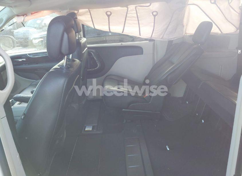 Photo 8 of 2012 Chrysler Town & COUNTRY TOURING-L (VIN 2C4RC1CG6CR118027)