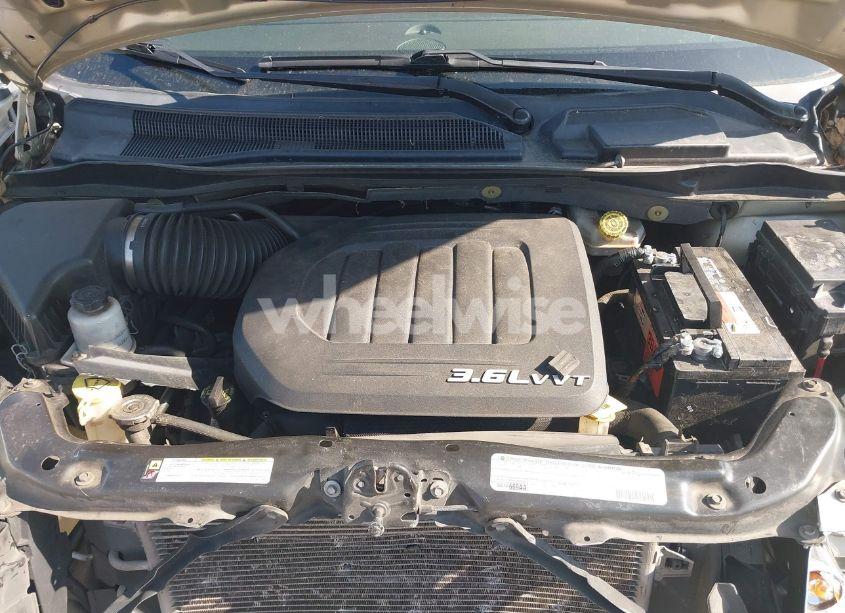 Photo 10 of 2012 Chrysler Town & COUNTRY TOURING-L (VIN 2C4RC1CG6CR146099)