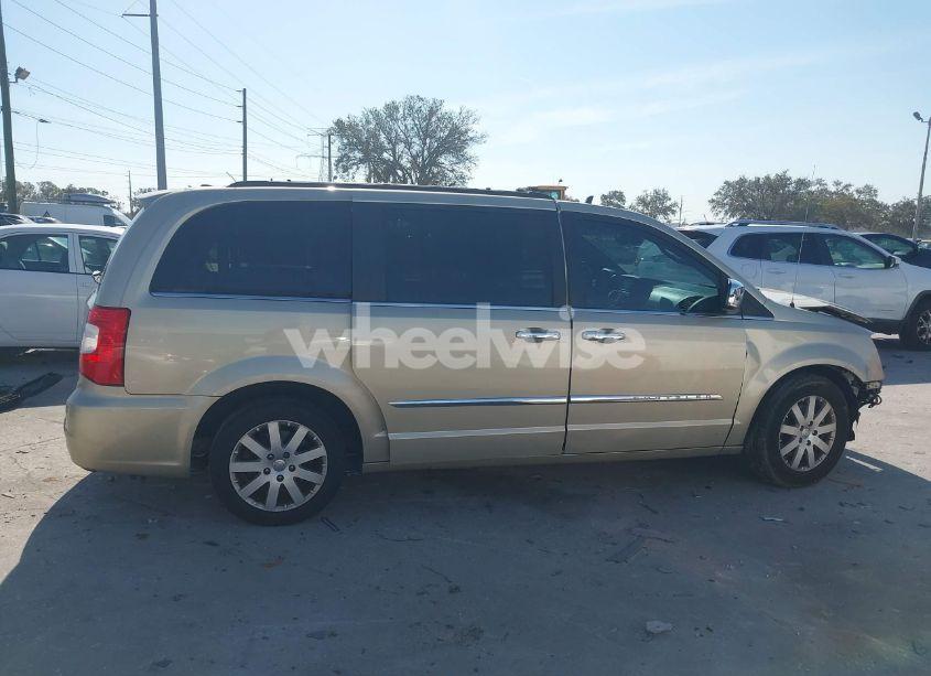 Photo 14 of 2012 Chrysler Town & COUNTRY TOURING-L (VIN 2C4RC1CG6CR146099)