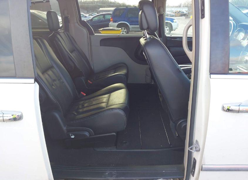 Photo 8 of 2012 Chrysler Town & COUNTRY TOURING-L (VIN 2C4RC1CG6CR322729)