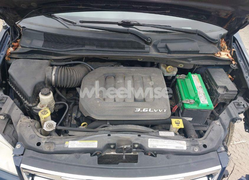 Photo 10 of 2012 Chrysler Town & COUNTRY TOURING-L (VIN 2C4RC1CG6CR345444)