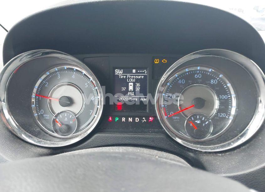 Photo 7 of 2012 Chrysler Town & COUNTRY TOURING-L (VIN 2C4RC1CG6CR345444)