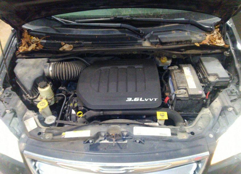 Photo 10 of 2012 Chrysler Town & COUNTRY TOURING-L (VIN 2C4RC1CG6CR370067)