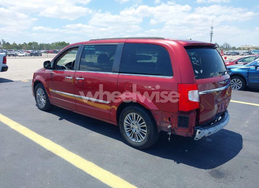 Photo 3 of 2013 Chrysler Town & COUNTRY TOURING-L (VIN 2C4RC1CG6DR508823)