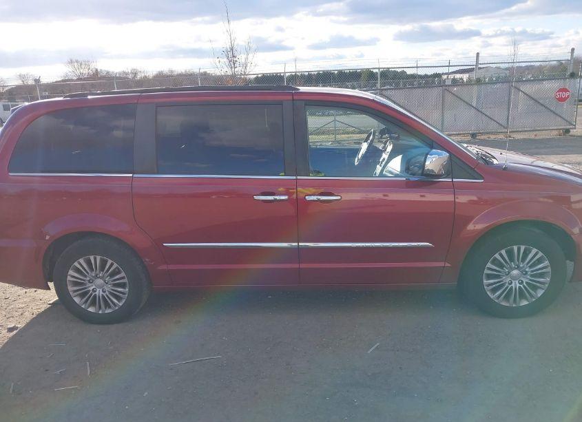 Photo 13 of 2013 Chrysler Town & COUNTRY TOURING-L (VIN 2C4RC1CG6DR531390)