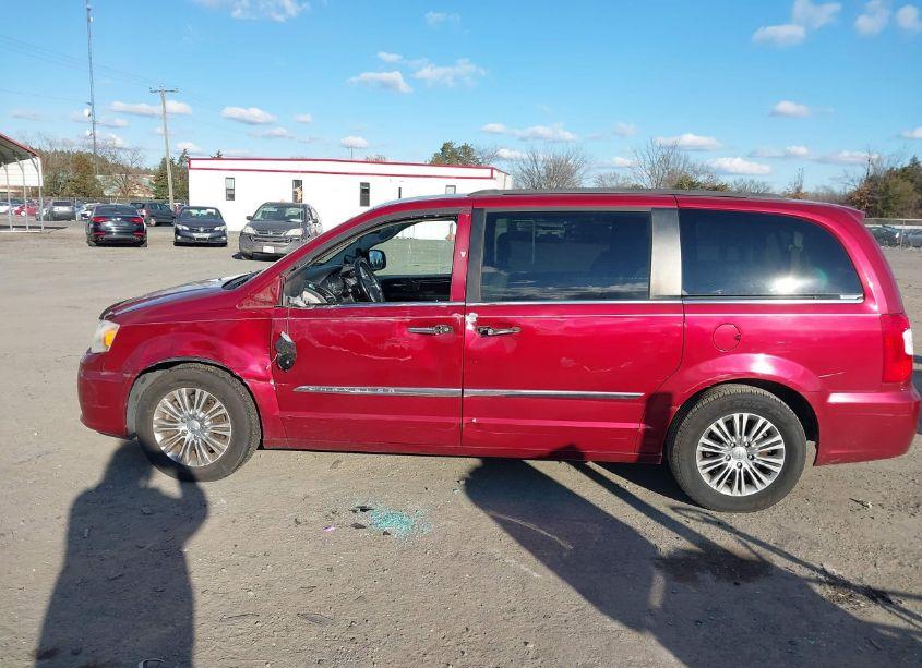 Photo 14 of 2013 Chrysler Town & COUNTRY TOURING-L (VIN 2C4RC1CG6DR531390)