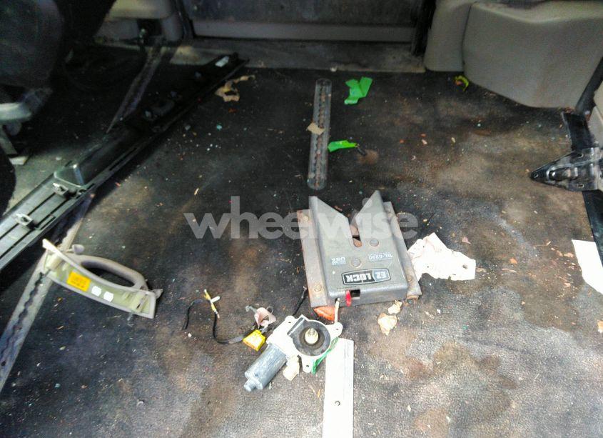 Photo 11 of 2013 Chrysler Town & COUNTRY TOURING-L (VIN 2C4RC1CG6DR542342)