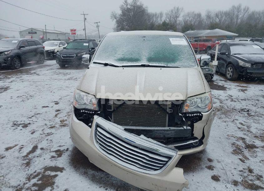 Photo 12 of 2013 Chrysler Town & COUNTRY TOURING-L (VIN 2C4RC1CG6DR564728)