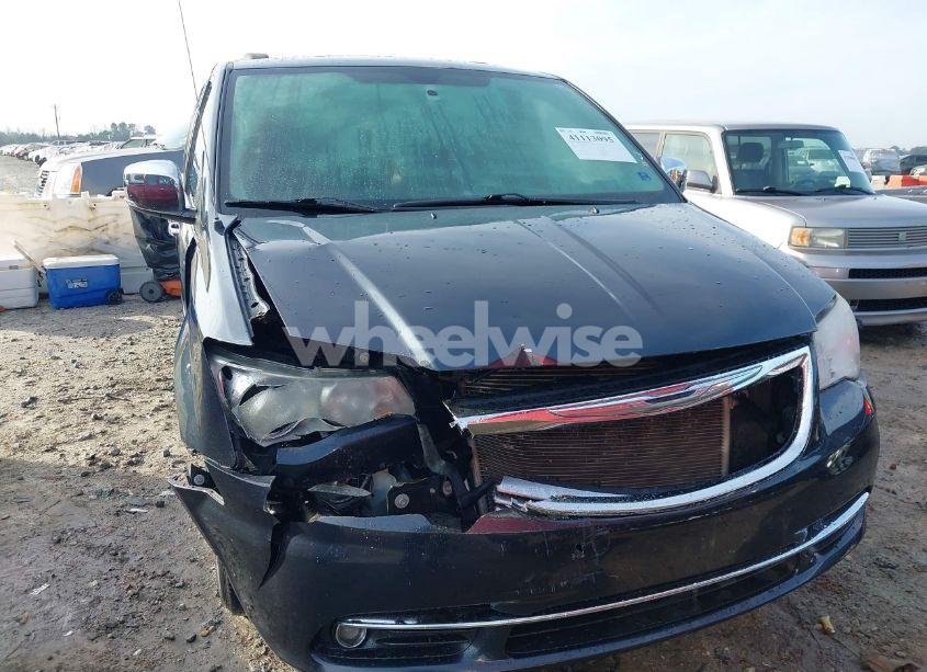 Photo 12 of 2013 Chrysler Town & COUNTRY TOURING-L (VIN 2C4RC1CG6DR652047)