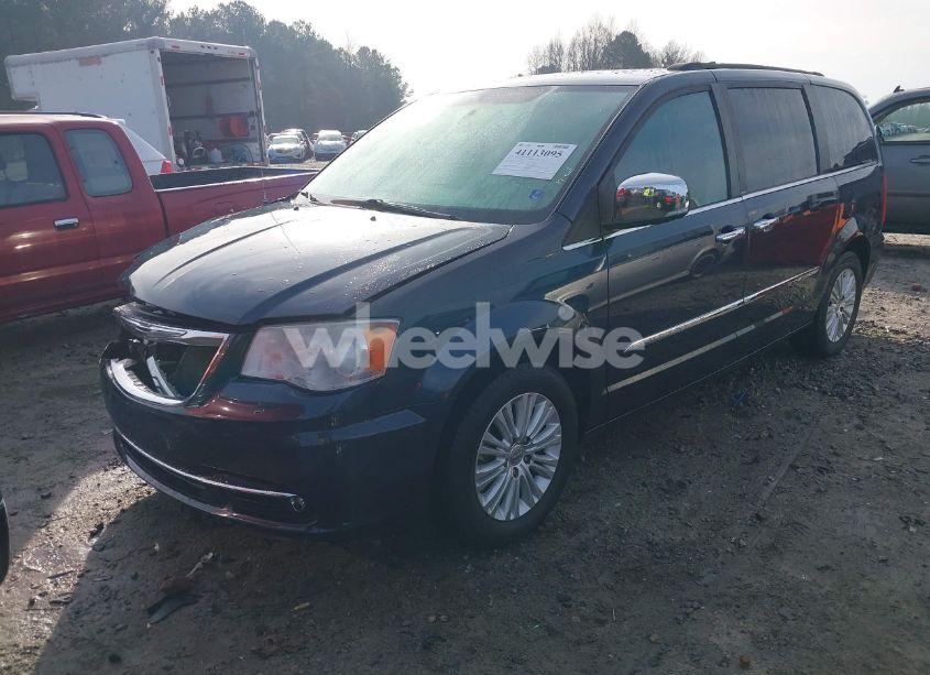 Photo 2 of 2013 Chrysler Town & COUNTRY TOURING-L (VIN 2C4RC1CG6DR652047)