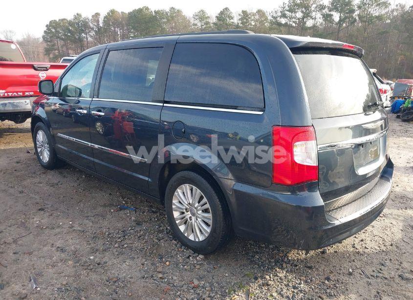 Photo 3 of 2013 Chrysler Town & COUNTRY TOURING-L (VIN 2C4RC1CG6DR652047)