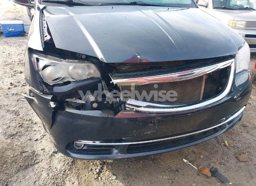 Photo 6 of 2013 Chrysler Town & COUNTRY TOURING-L (VIN 2C4RC1CG6DR652047)