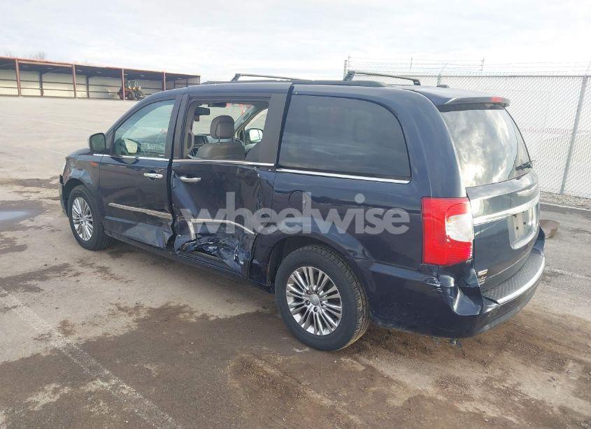 Photo 3 of 2013 Chrysler Town & COUNTRY TOURING-L (VIN 2C4RC1CG6DR697148)