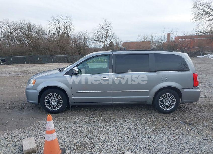 Photo 14 of 2013 Chrysler Town & COUNTRY TOURING-L (VIN 2C4RC1CG6DR756280)