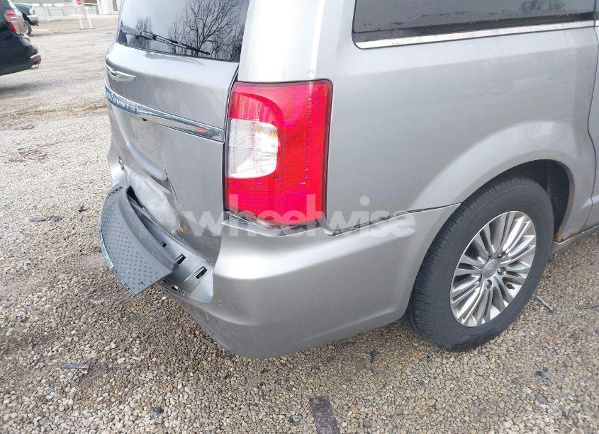 Photo 18 of 2013 Chrysler Town & COUNTRY TOURING-L (VIN 2C4RC1CG6DR756280)