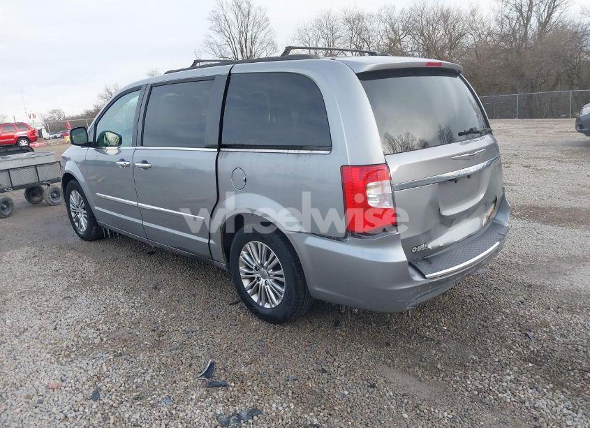 Photo 3 of 2013 Chrysler Town & COUNTRY TOURING-L (VIN 2C4RC1CG6DR756280)
