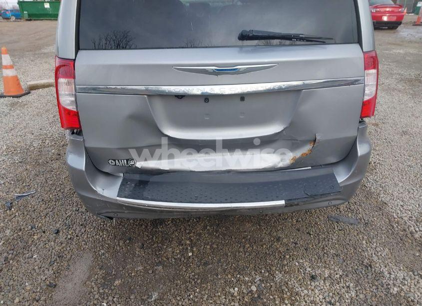 Photo 6 of 2013 Chrysler Town & COUNTRY TOURING-L (VIN 2C4RC1CG6DR756280)