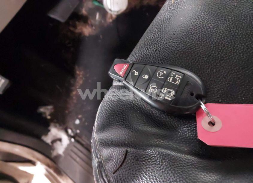 Photo 11 of 2013 Chrysler Town & COUNTRY TOURING-L (VIN 2C4RC1CG6DR819569)