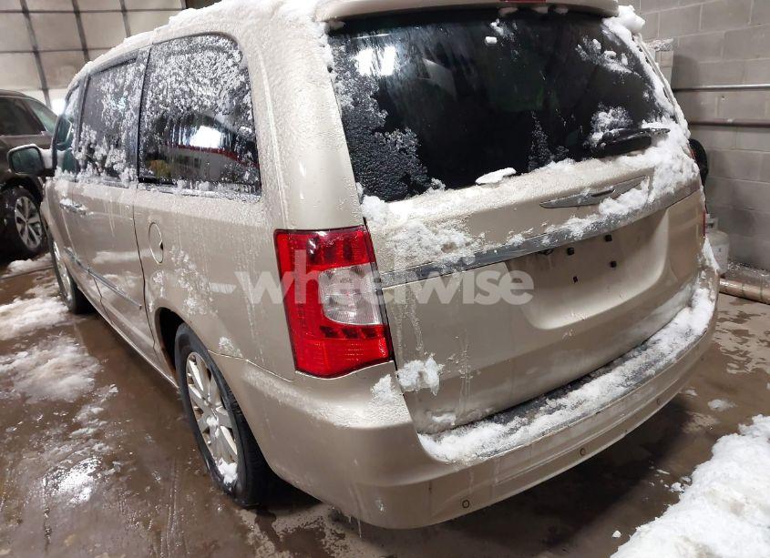 Photo 3 of 2013 Chrysler Town & COUNTRY TOURING-L (VIN 2C4RC1CG6DR819569)