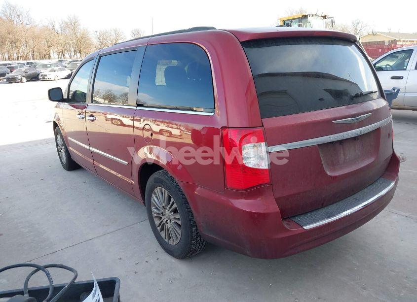 Photo 3 of 2014 Chrysler Town & COUNTRY TOURING-L (VIN 2C4RC1CG6ER143786)